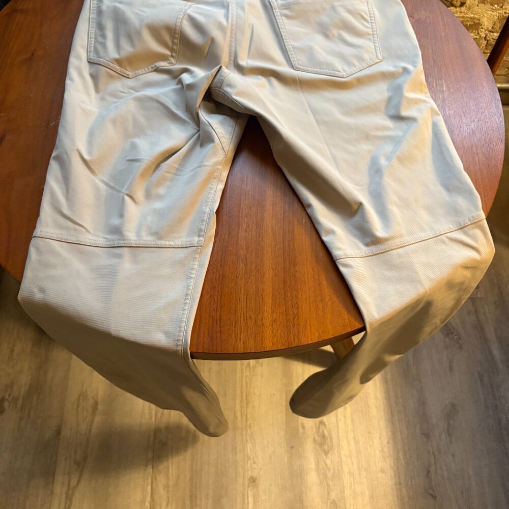 Lululemon ABC Classic-Fit 5 Pocket Pant 32L - Picture 2 of 3